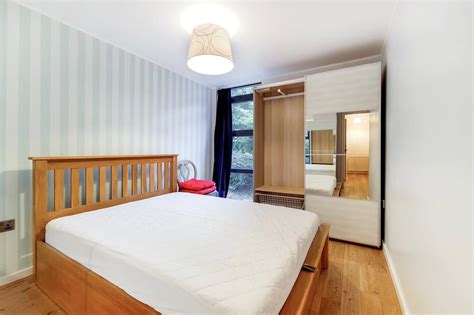 Knight House 22 Scott Avenue London 1 Bed Flat £1700 Pcm £392 Pw