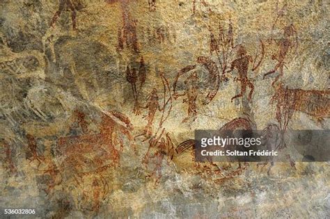 47 Bhimbetka Cave Paintings Stock Photos, High-Res Pictures, and Images - Getty Images