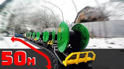 Вантажний ЛЕГО потяг на моєму зимовому подвір ї LEGO Train Track