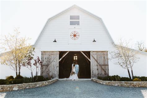 17 Best Barn and Farm Wedding Venues in the Heart of NC