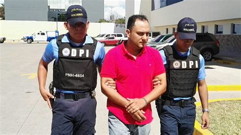 Detenido Por Al Menos 50 Denuncias De Estafa Y Falsificacion HCH TV