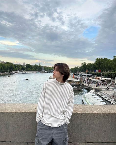 Hendery Henderyinstagram Paris