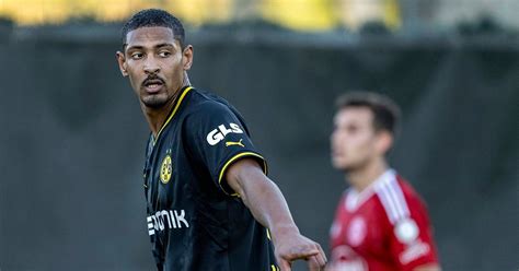 Bvb Torj Ger Haller Feiert Comeback Gro Artiger Moment Haller