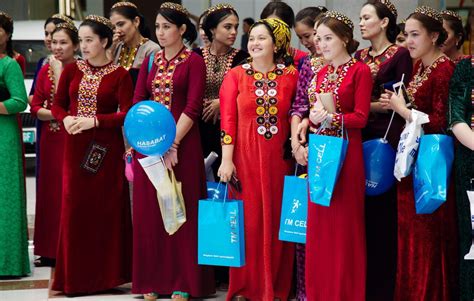 Turkmenistan: authorities impose new restrictions on women - ACCA