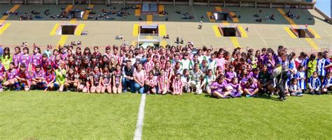 Histórico inicio de las inferiores del fútbol femenino en la Capital