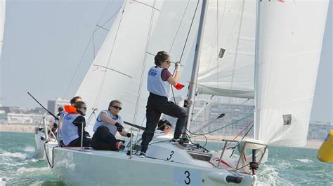 Léquipe de voile dUniversité Paris Cité finit première équipe