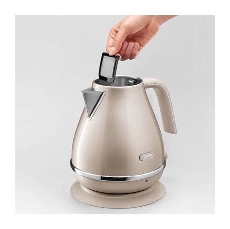 Delonghi Icona Metallics Kettle Kbot2001 Kbot2001bg Champagne Beige