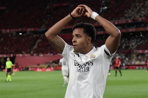 Real Madrids Rodrygo Makes Admission About Erling Haaland And Scary Man City Football