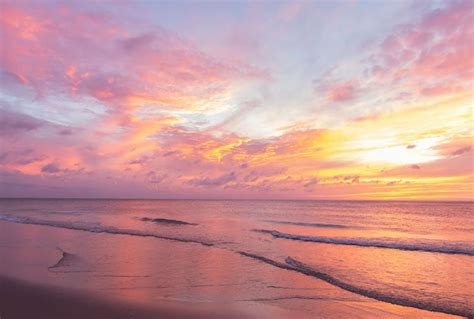 Pink Sunrise Sky Over The Ocean Fond D Cran Color Fond D Cran