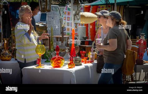 Outdoor Flea Market Us Hi Res Stock Photography And Images Alamy