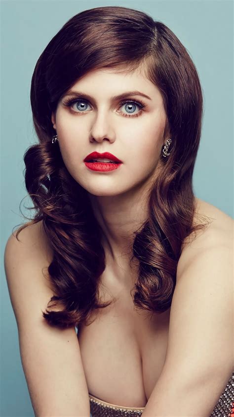 Simple Background Portrait Blue Eyes Smiling Alexandra Daddario Model Brunette Women Hd