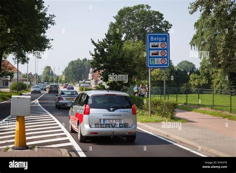 Border crossing between the Netherlands and Belgium between ...