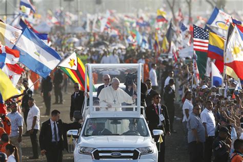 In World Youth Day Closing Homily Pope Francis Calls Young People The