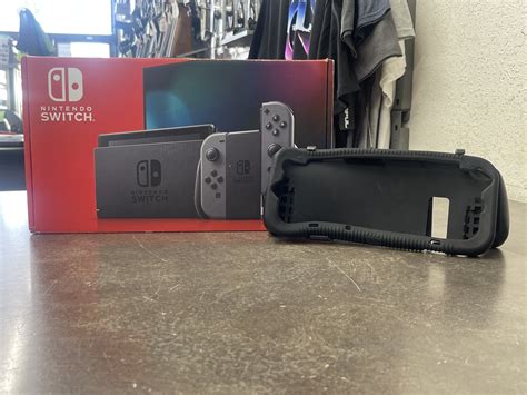 Nintendo Switch V2 Game Console Black Hac00 With Oem Gray Joy Cons