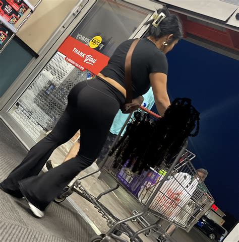 Great Ass Shape On This Milf In Flare Pants Spandex Leggings Yoga Pants Forum