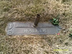 Hazel Bernice Hash Walker 1910 1993 Find A Grave Memorial