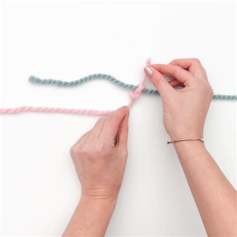 Magic Knot Yarn Join For Knit And Crochet