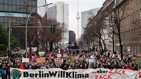 Pressemitteilung Tausende Zeigen Berlinwillklima Fridays For Future