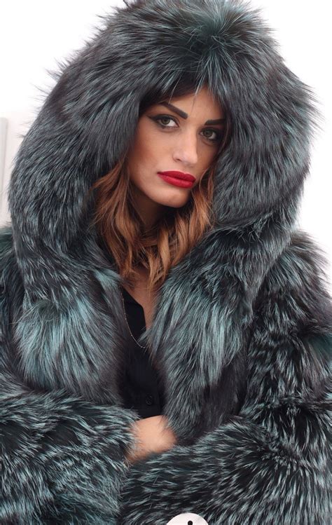 9539 Fur Fashion Guide Furs Fashion Photo Gallery Fur Hoodie Fur Coat Fashion Fashion Photo