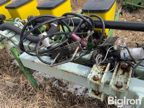 John Deere Maxemerge 2 3 Pt 12 Row Corn Planter Bigiron Auctions