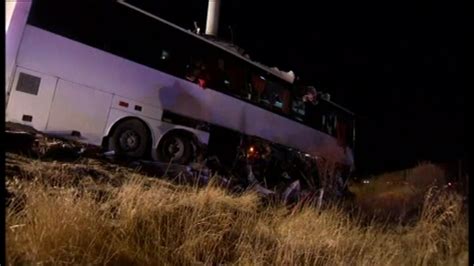 At Least 5 Dead In Tour Bus Crash On Highway 99 Near Livingston Abc7