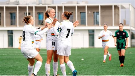 Serie C Femminile Il Venezia Travolge 4 0 L Aquila