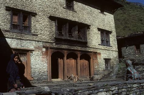 THE TRADITIONAL UNIQUE HOUSE STYLE OF NEPAL ~ BOOK RELATED AND OTHERS