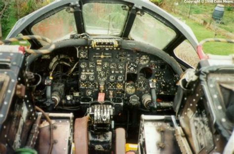 Aerospaceweb.org | Aircraft Museum - Vulcan Cockpit Pictures