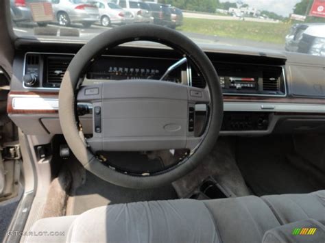 1990 Ford LTD Crown Victoria Standard LTD Crown Victoria Model Grey