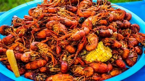 4 Of The Best Crawfish Spots In Louisiana