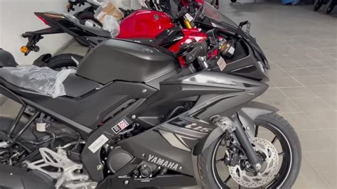 Yamaha R15 V4 Vs R15 V3 – Most Detailed Video Comparison