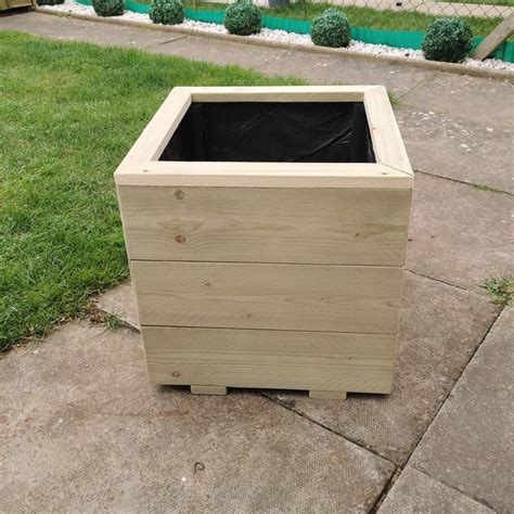 Wooden Garden Planter Box Wooden Garden Planters Garden Planter