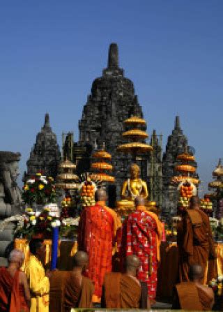 Perayaan Hari Waisak Di Candi Sewu Datatempo