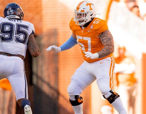 Vols Offensive Lineman Connor Meadows Enters Transfer Portal