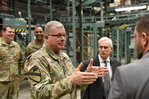 Dla Director Has First Look At Mission Transformation Efforts During