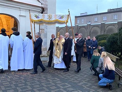 Procesja I Msza Wi Ta Rezurekcyjna W Ko Cielnej Wsi Kalisz Nasze Miasto