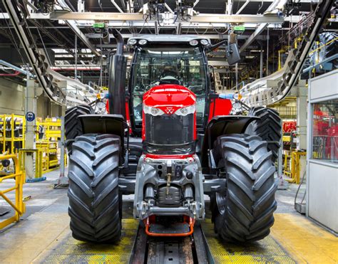 Agcos Tractor Manufacturing Facility Wins Frances Factory Of The Year