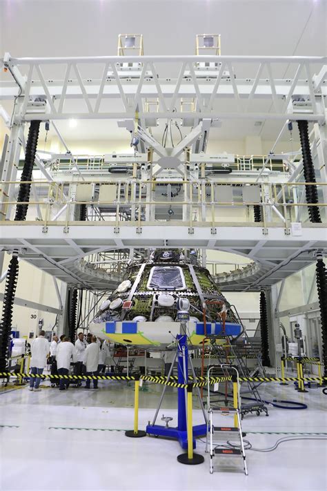 Nasa S Orion Spacecraft Gets Heat Shield For Daring Test Flight To The