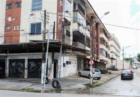 Pontos Comerciais Na Avenida Visconde Do Rio Branco Em Fortaleza