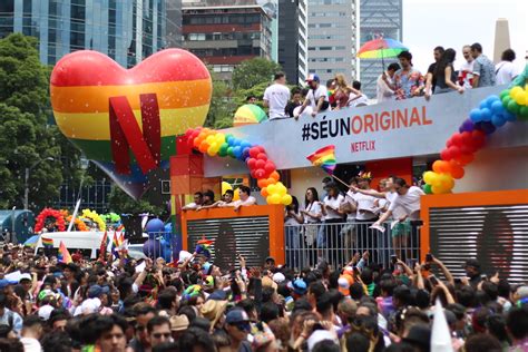 Estas Son Algunas De Las Marcas Que Estuvieron En La Marcha Del Orgullo Lgbtttiq Below The