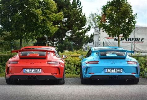 Miami Blue Vs Guards Red 2018 Porsche 911 Gt3 Battle Is A Tough One