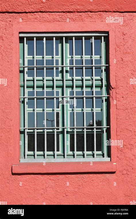 Latticed_window hi-res stock photography and images - Alamy