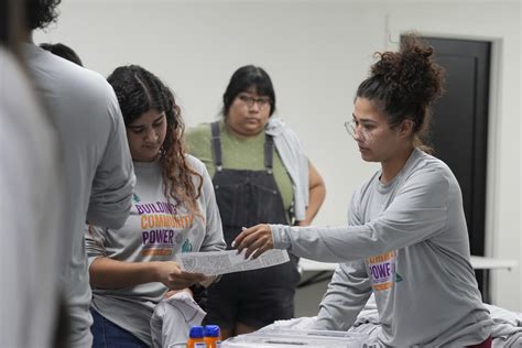 De Cara A Las Elecciones Grupos Proaborto Buscan El Apoyo De Votantes