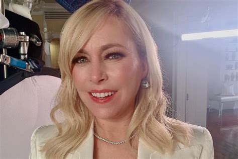 Sutton Stracke Rocks A Blue Striped Bikini No Makeup Photo Style Living