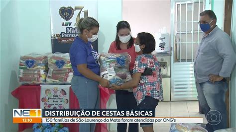 Volunt Rios Distribuem Cestas B Sicas Em S O Louren O Da Mata Ne G