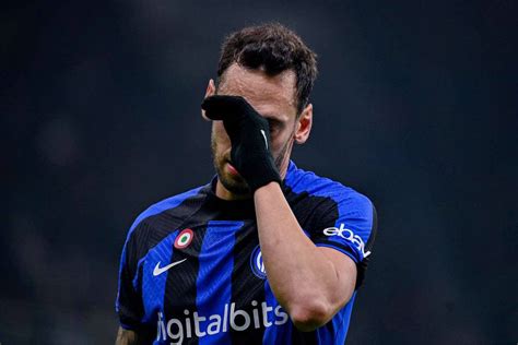 Calhanoglu Infortunio Durante Turchia Croazia Inter Col Fiato Sospeso