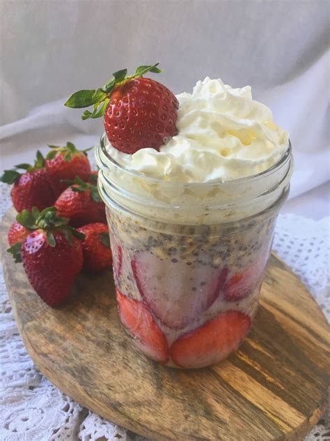 Overnight Strawberries And Cream Oats The Disciplined Foodie