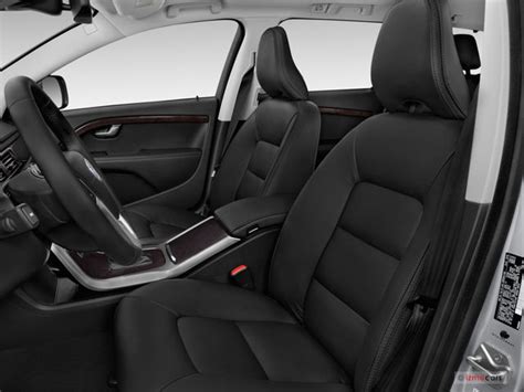 2016 Volvo XC70: 54 Interior Photos | U.S. News