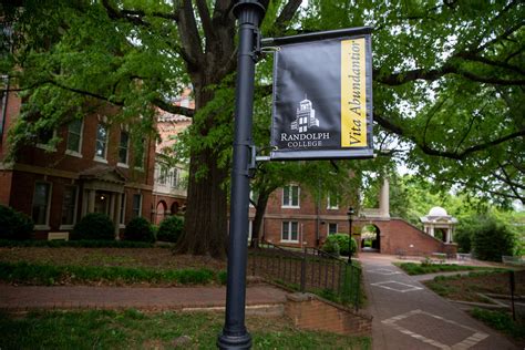 Randolph announces Fall 2022 Dean's List - News and Events