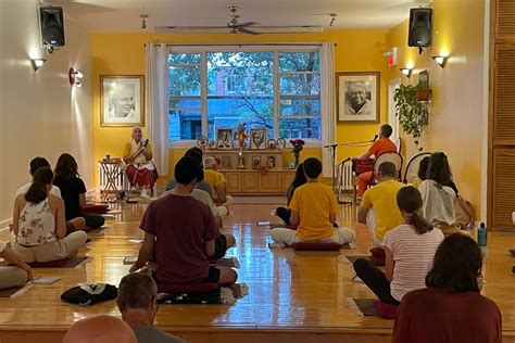 Yoga Classes And Courses In Montreal Sivananda Montreal